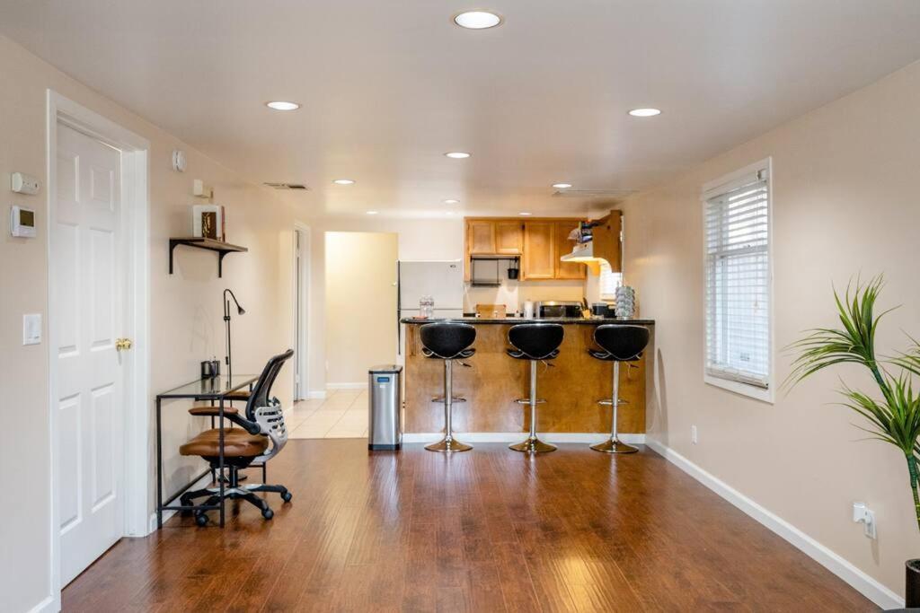 *2Bdr Victorian Home Away From Home - *Central Loc Sacramento Exterior foto